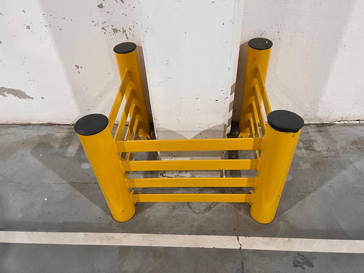 Protetor de coluna reforçado